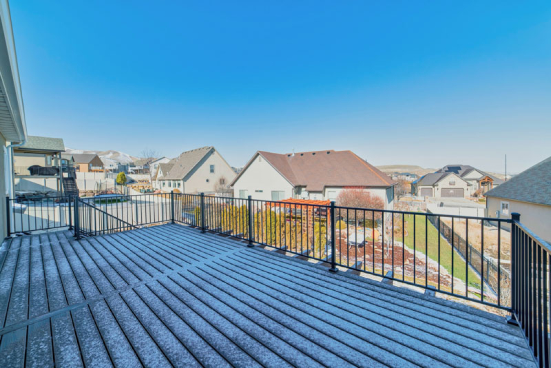 Outdoor Living Area Ideas and Tips for Winter